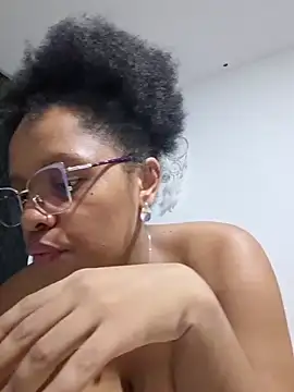 دردشة corinastonee الجنسية المباشرة