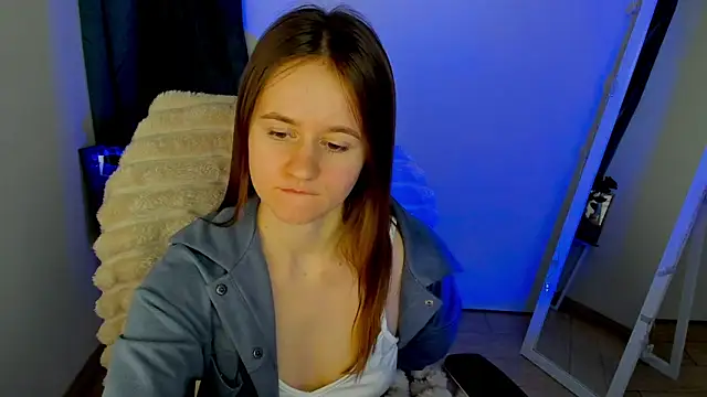 Catherine_e Live XXX Chat