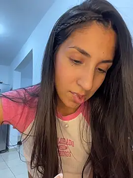 MaddyX__ – Naživo XXX chat