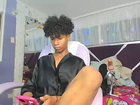 Santy_bigcock_01 Show Webcam