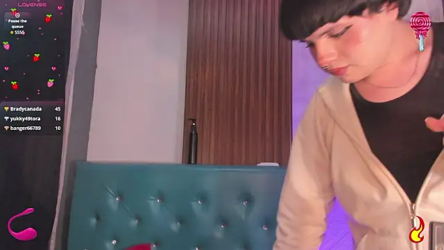 Hiddenhotcake's Live XXX Chat