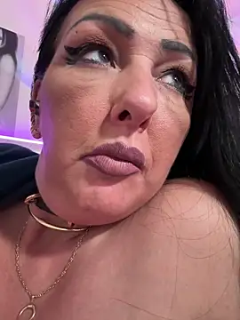TiffanyRoxx webcam show