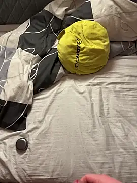 Show modela Tomi2244 na web-kameri