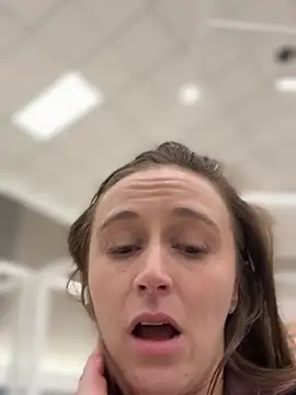 XXX chat uživo modela lunagirl13