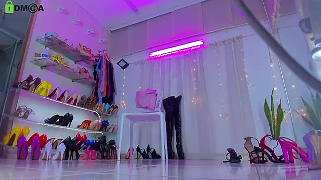 Chatroom XXX en direct de kendrarioss