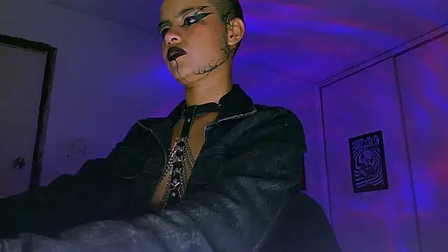 alex_one888 Live XXX Chat