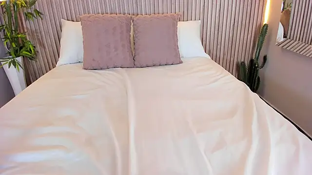 Pokazy przed kamerką – GeorginaReyes