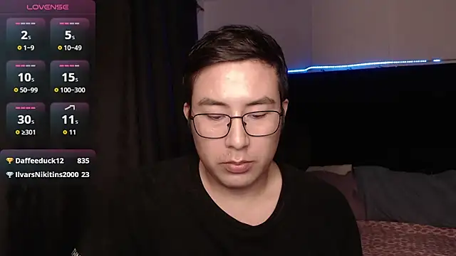 Czat XXX na żywo – andrewmhilton_