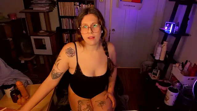 Rosiee69_'s Webcam Show