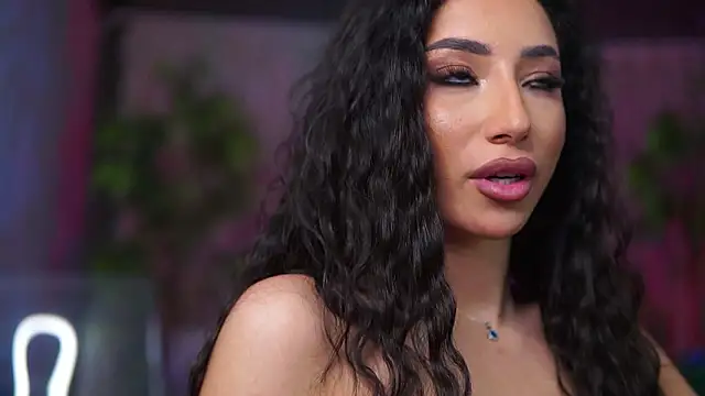 GinaValentinna Live XXX-chat