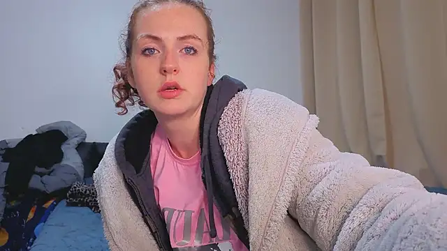 ENGLISHEMILY_69のライブXXXチャット