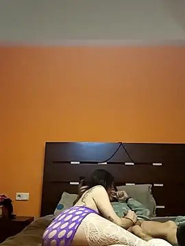 AMOyPUTAのライブXXXチャット