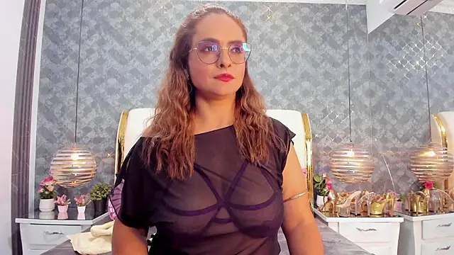 MarilynVega1 即時 XXX 聊天