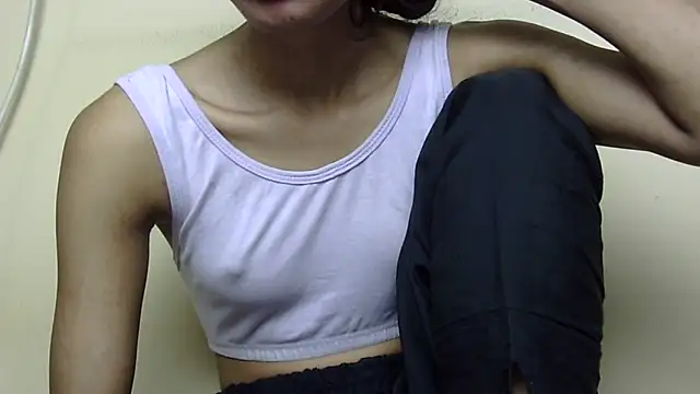 Anu_tiny's Live XXX Chat