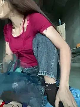 Chatroom XXX en direct de nhinhi-sexy