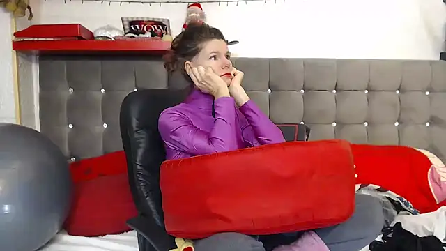 kellyterapy Adlı Modelin Canlı XXX Sohbeti