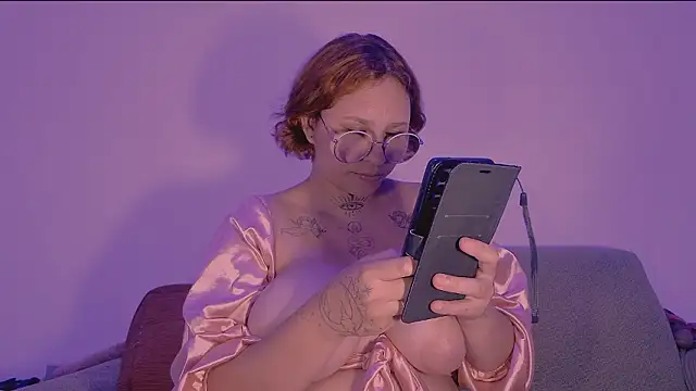 Lilmuh_ Chat XXX in diretta