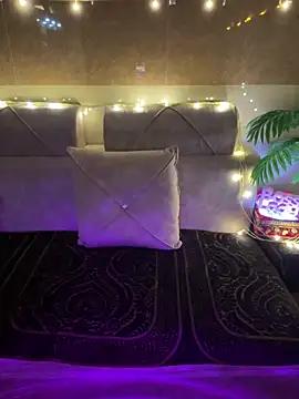 دردشة Classy-Bossy الجنسية المباشرة