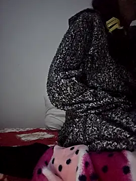 XXX chat uživo modela altinya