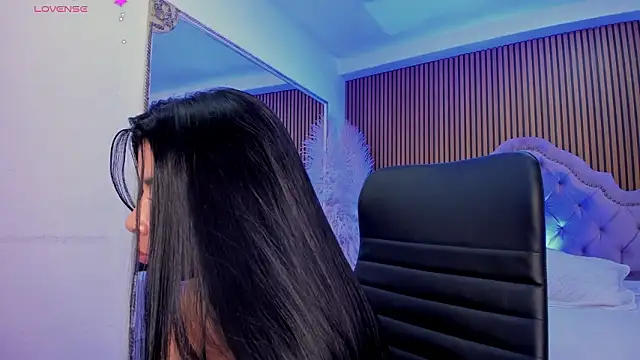 SelenaStonne live XXX chat