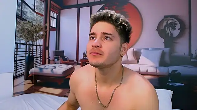 Chat XXX en directo de RayanLynxx