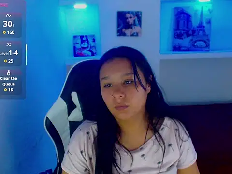 Charis_21's Live XXX Chat