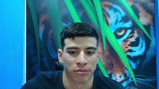 XXX chat uživo modela DEIBY_BABY