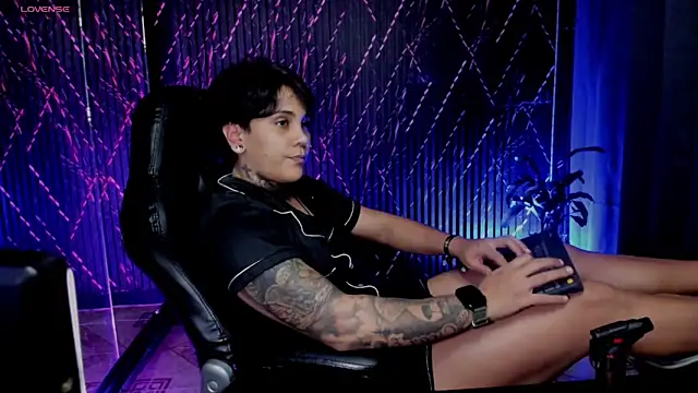 ZhoeStrong 现场XXX聊天