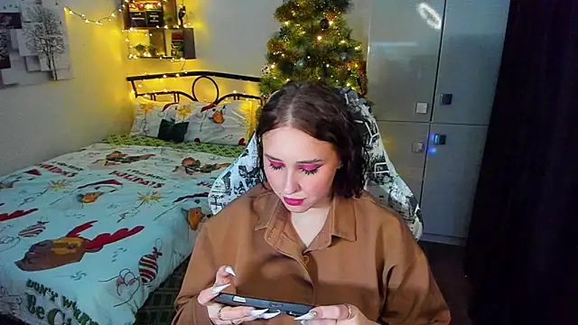 CrazyBitchInLace's Webcam Show