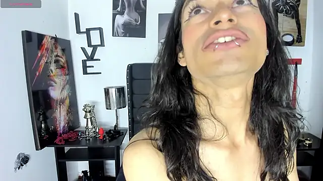 LunarisSmith's Live XXX Chat