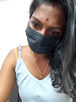 Honey_rosetamil's Live XXX Chat