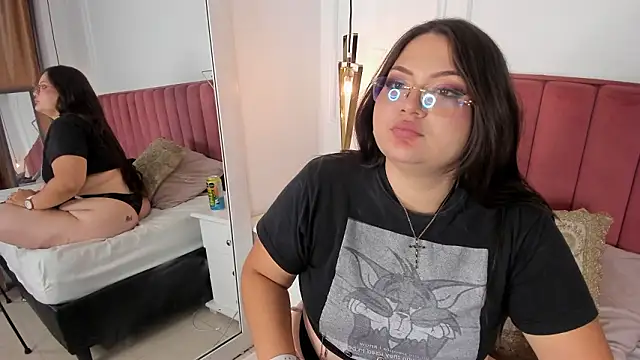 Chat XXX en directo de Tessa_Sinclaire