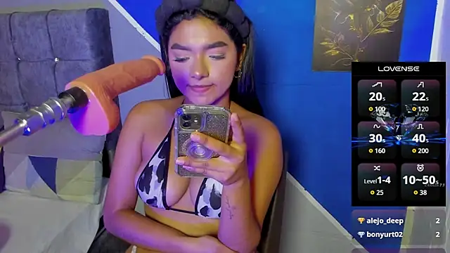 lau-hot's Live XXX Chat