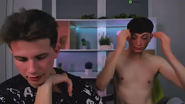 leo_valor's Live XXX Chat