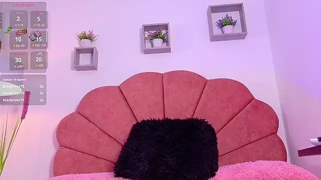 Luna_Blumer élő XXX-chatje