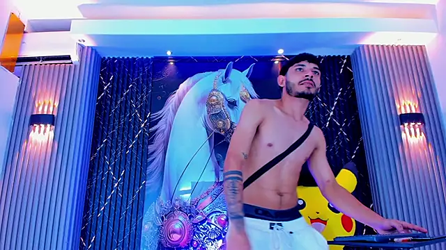 The_Gods_In_Diamonds: онлайн-секс-чат