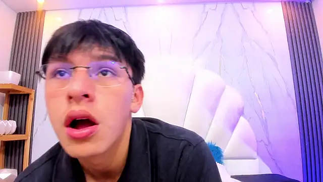 Alexander_Collinss – Live XXX-chat