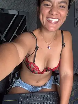 Chat +18 de AngelPinkk_ ao vivo
