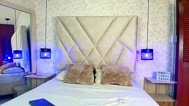 Karlakiss_tのライブXXXチャット