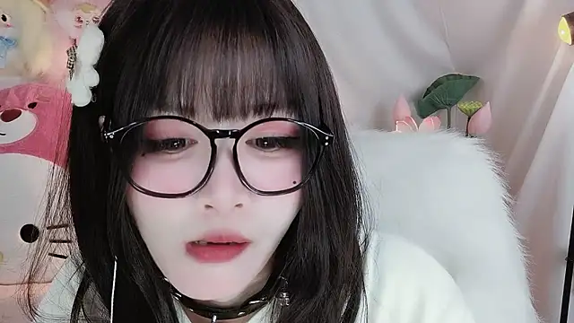 -zhuzhu-999-'s Live XXX Chat