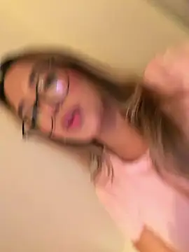 Show Webcam de saliha_pinky_