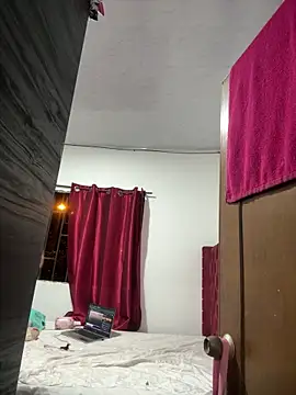 Lovelipsbig's Live XXX Chat