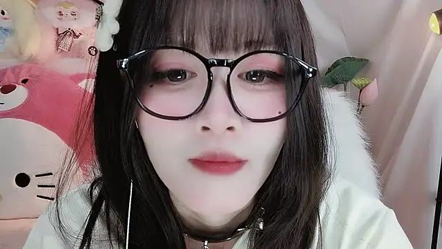 -zhuzhu-999-'s Live XXX Chat