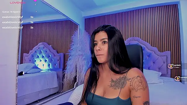 SelenaStonne's Live XXX Chat