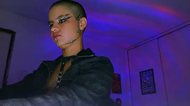 alex_one888 Chat XXX in diretta