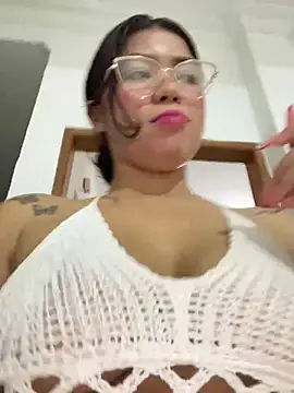 Luna_20x Live XXX Chat