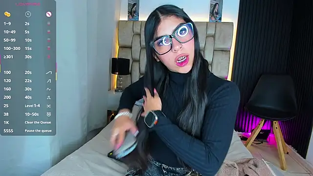 แชท XXX สดของ little_sophie18