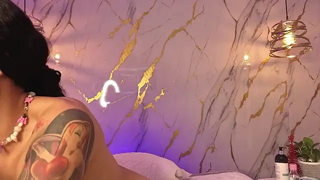 Scaarlettfox's Live XXX Chat