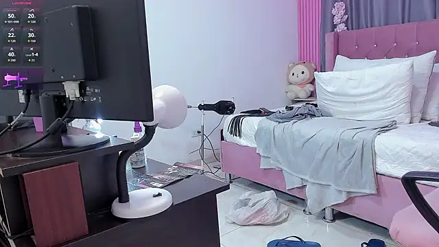 Nayla-Mouna Adlı Modelin Canlı XXX Sohbeti