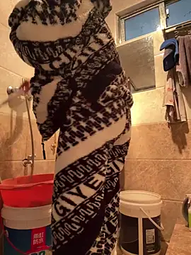 daaqnn: онлайн-секс-чат